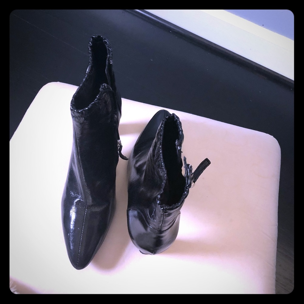 Zara leather Ankle mid-heel Boots.